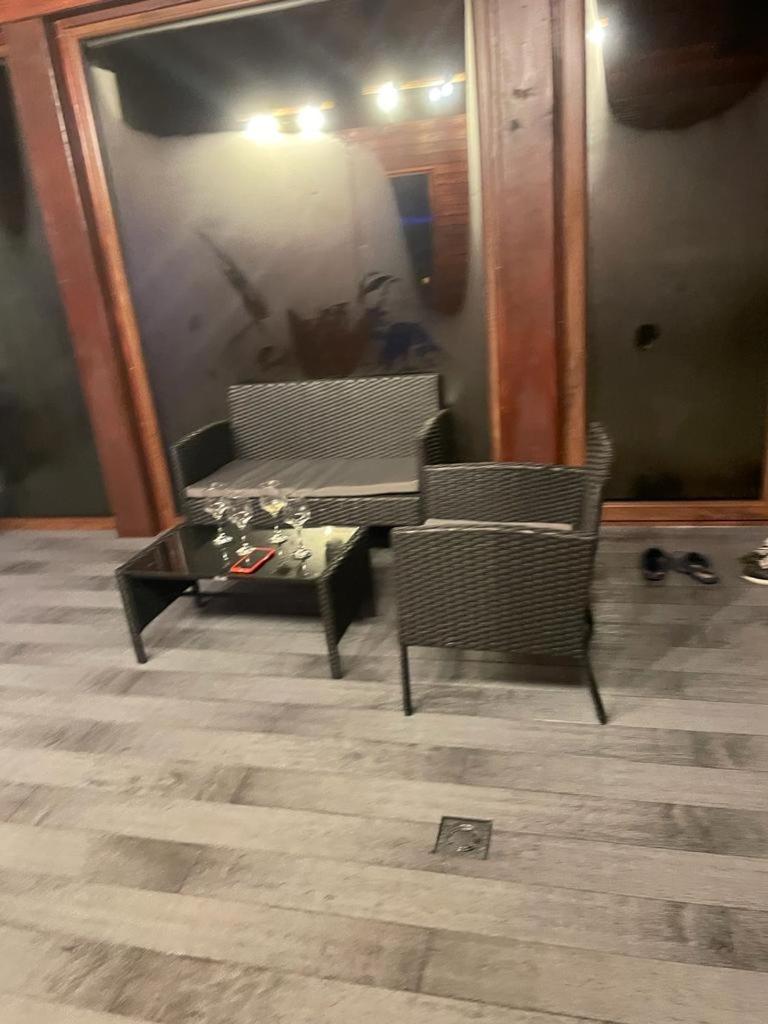 Pensiunea Trei Lalele Мойсей Экстерьер фото